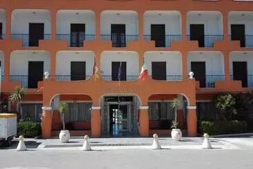 هتل International Resort