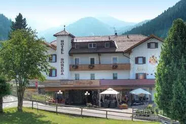 Alpenlife Hotel Someda