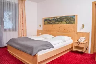 ホテル Restaurant Platzwirt