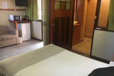 فندق على الطريق A Railway Lodge