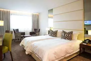 Fiesta Residences Boutique Hotel And Serviced Apartments