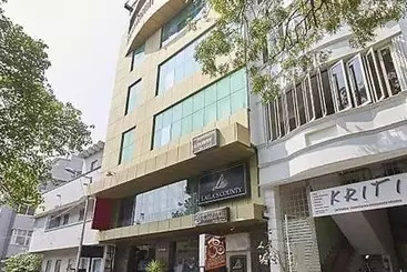 Hotel Fabexpress Laila S County