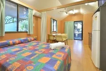 호텔 Mission Beach Hideaway Holiday Village