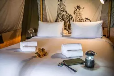 Otel Lala Mukha Tented Resort Khao Yai