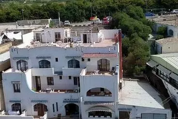 هتل Miramare Garzia