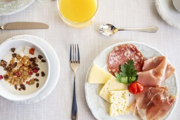 Отель Pineta Campi