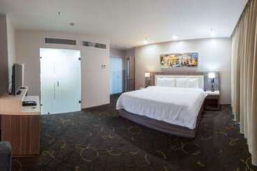 هتل Hampton Inn & Suites By Hilton Aguascalientes Airport