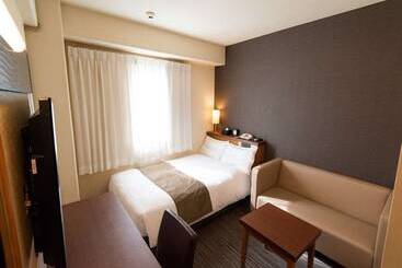 هتل Via Inn Shin Osaka