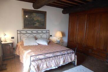 تختخواب و صبحانه La Pieve Di Sant Andrea