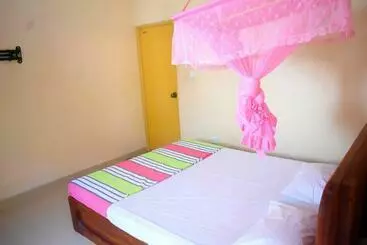Pensão Yaswi Guest House