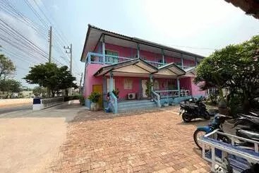 Phuttharaksa Resort