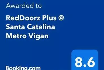 Hotel Reddoorz Plus @ Santa Catalina Metro Vigan