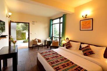 Hotel Blusalzz Escapade Anant Rasa