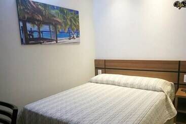 فندق Economy Master