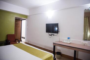Super Townhouse Margao Near Railway Station Formerly Hotel Tanish