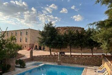 Midyat Antik Otel