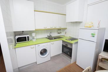 ツーリストアパートメント Apartamentos Piza   Grupo Berna