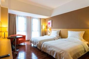 호텔 Ibis Styles Deyang Downtown