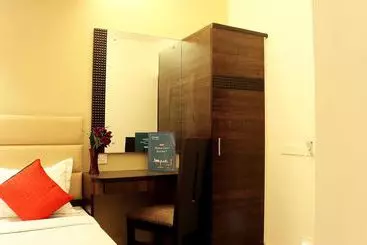 Hotel Oyo Rooms Park Circus Bridge No 4