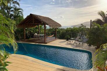 Bed and Breakfast Island Views