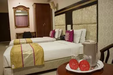 ホテル Oyo Rooms Sadar Nagpur