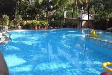 Pensió Elegant Shades