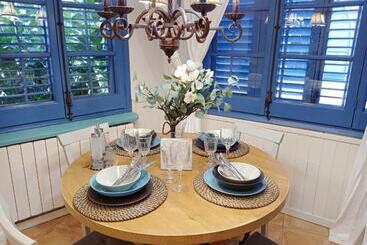 آپارتمانهای توریستها Blue Home