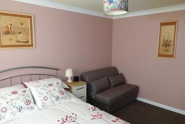 تختخواب و صبحانه Belle Vue Guesthouse