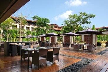 호텔 Crowne Plaza Resort Xishuangbanna Parkview By Ihg