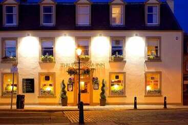 فندق The Avenue Restaurant At The Victoria Inn