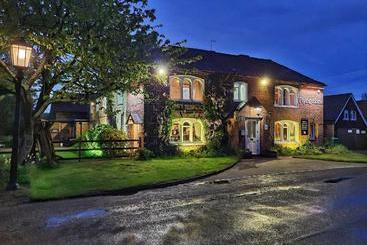 בית מלון כפרי The Flying Horse