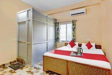 Flagship The Hotel Maa Residency