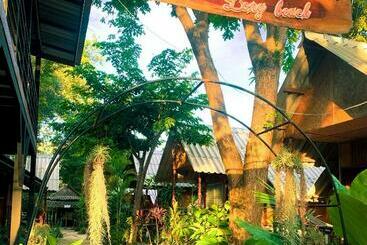 פנסיון Montra Long Beach Bungalows