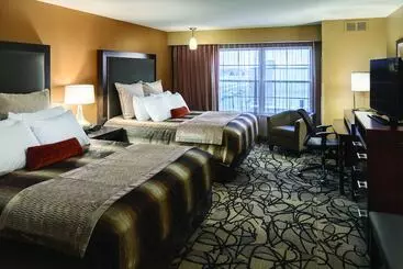 Clubhouse Hotel & Suites Fargo