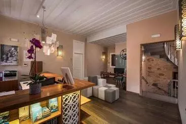 호텔 Ambassadors Residence Boutique