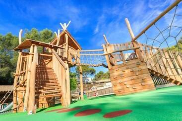 هتل Franthéor Fréjus Campsite