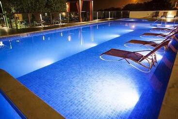 בית מלון כפרי Slaviero Ingleses Convention