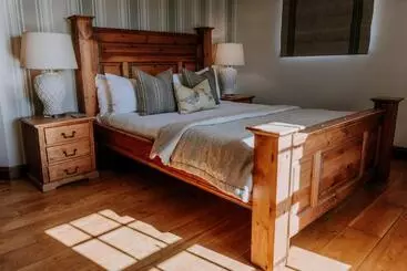 Hotel The Ferry House