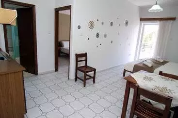 Kleopatra Traditional Hotel Apartments