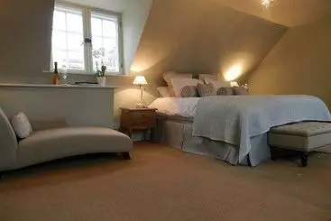 پانسیون The Glove House