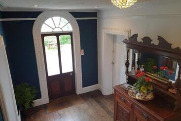 ツーリストアパートメント Penygelli Apartments