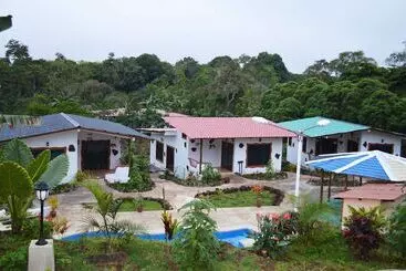 ホテル Piedras Blancas Lodge