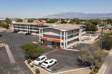 Мотель Rodeway Inn