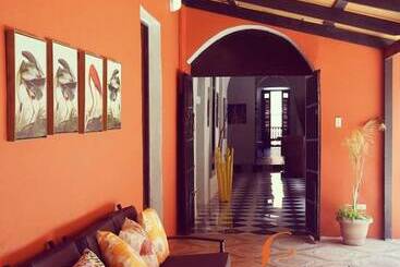 پانسیون Esthelar Lodging