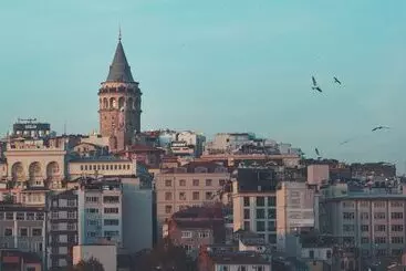 ホテル Inalens Airport