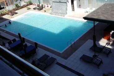 Hotel Cherrys @ Home Too Inland Resort