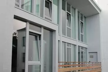 هتل Wedina Serviced Apartments