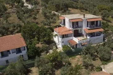 Apartahotel Camelia Studios