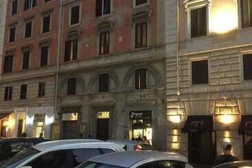 پانسیون Oscar Rooms