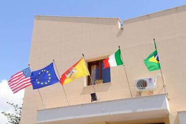 تختخواب و صبحانه Green Garden